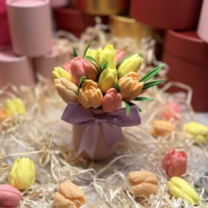 Rankų darbo muilo tulpių puokštė